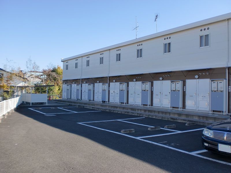 レオパレスエトワール折立Ⅱ 駐車場