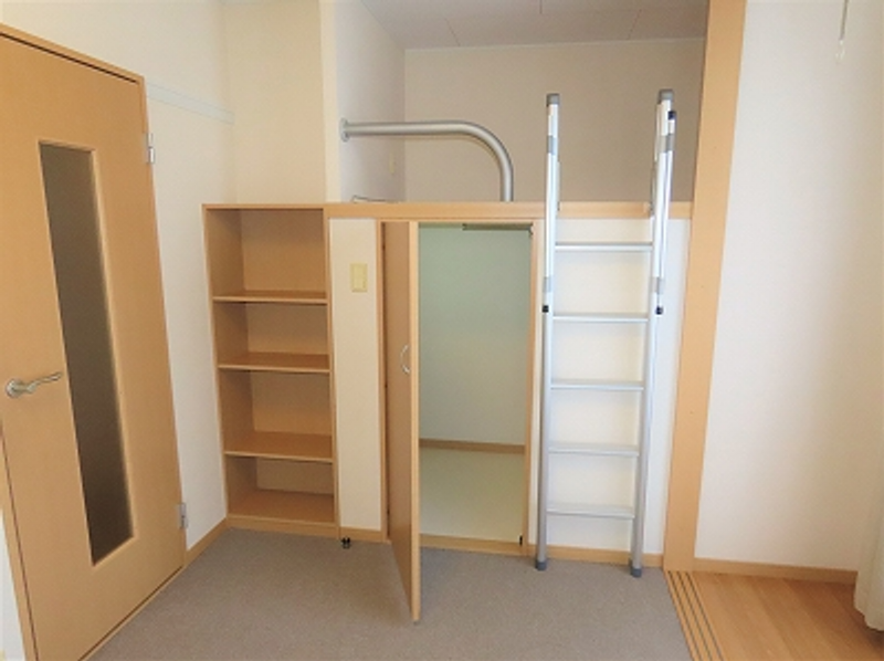 レオパレス柊 収納
