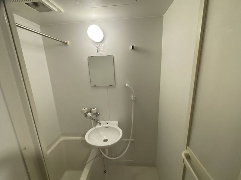 レオパレスＣＡＭＥＬＬＩＡⅡ 風呂