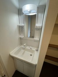 アルクミライエ 洗面台