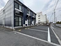 レオパレスフリーダ 駐車場
