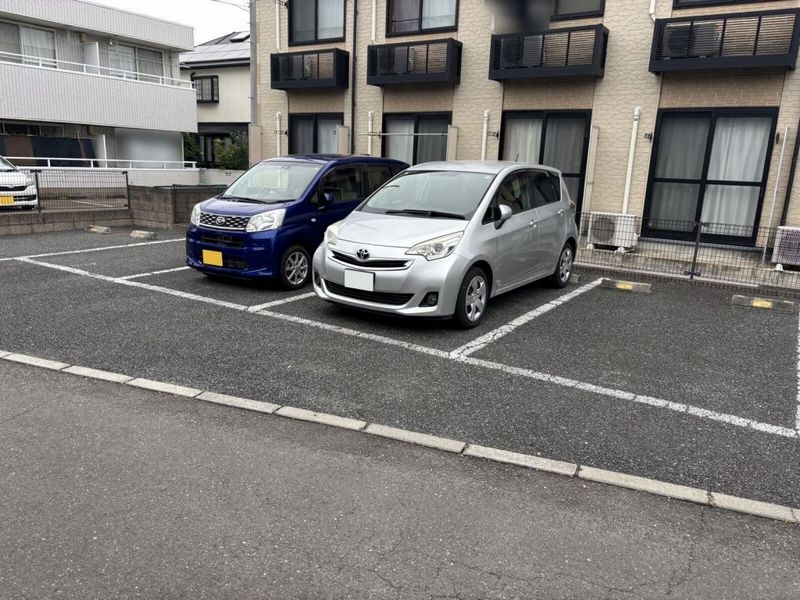 leopalace Saint Mary II 停车场