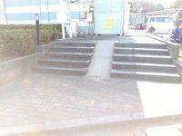 レオパレスコゥジィーＢ エントランス