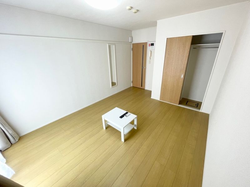 レオパレスピエール 収納