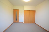 レオパレスフアモ 居間