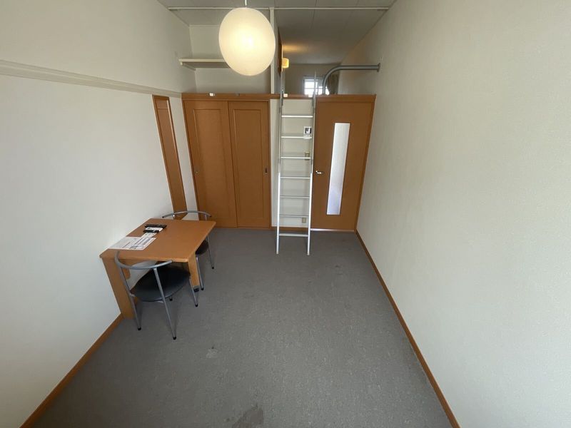 レオパレスフランボワーズ　Ｆ 居間