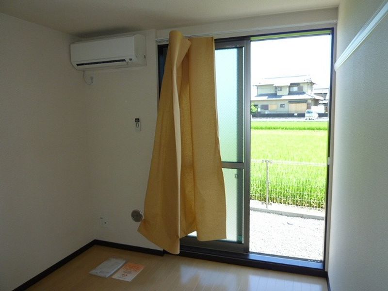 レオネクストネクスト楠 居間