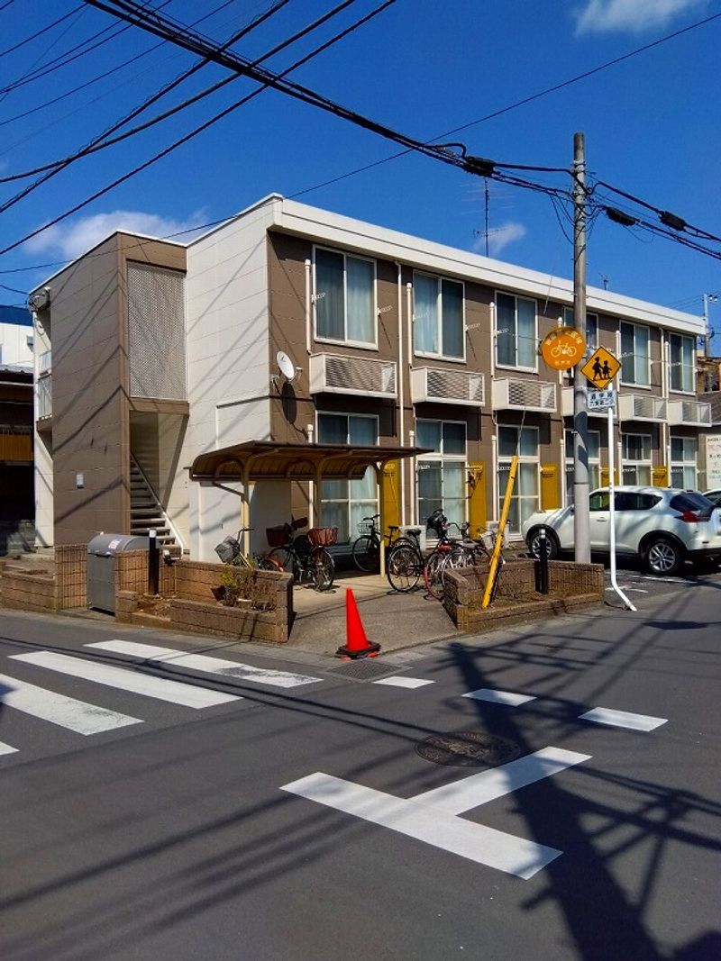 レオパレスクレスト 外観