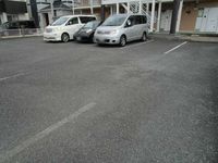 レオパレス妻田北Ｂ 駐車場
