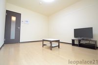 レオネクスト和田 居間