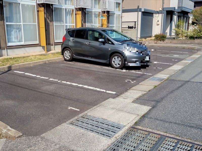 レオパレスＫＯＹＡＭＡ 駐車場