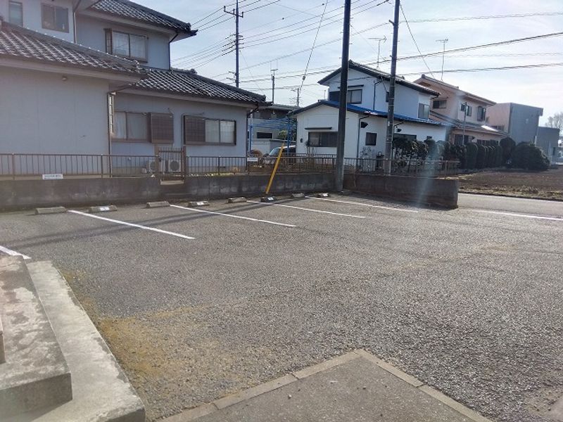 レオパレスフューチャー 駐車場