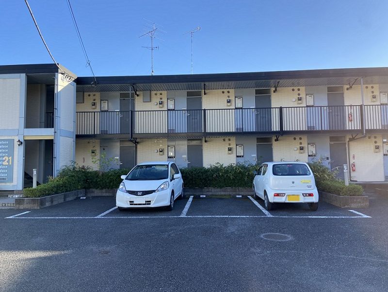 レオパレス武蔵野 駐車場
