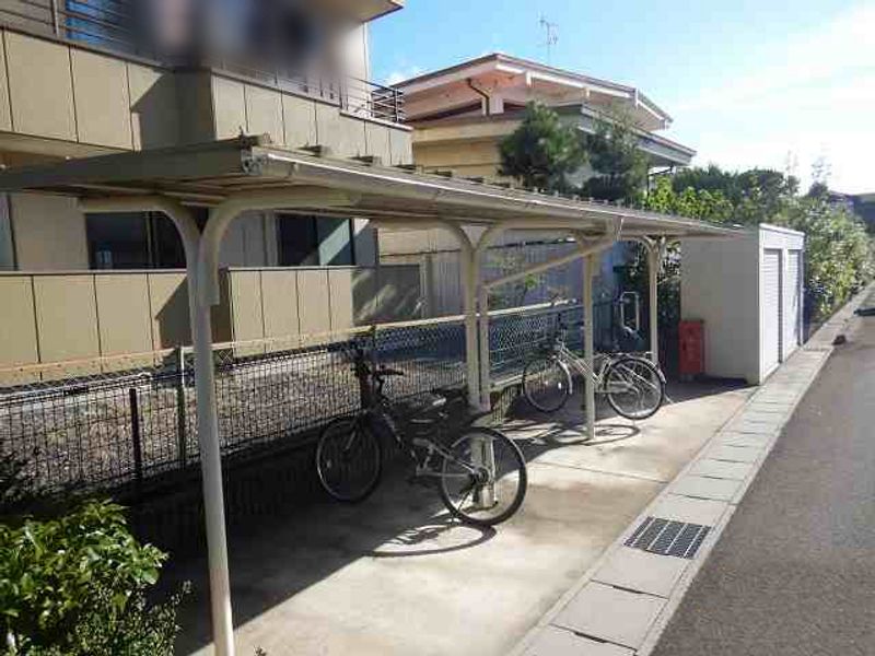 レオパレスサングレイス桜田 共用部分