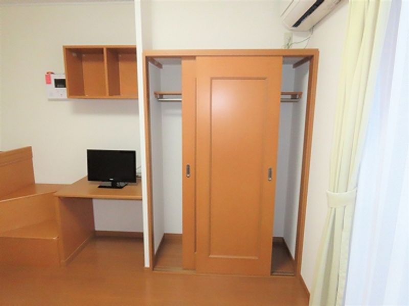 レオパレス藤 収納