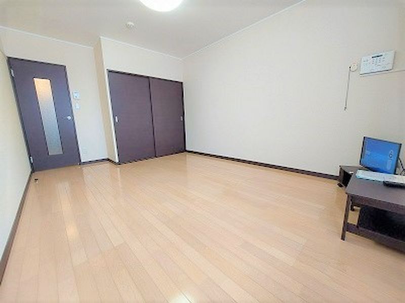 レオネクストラディエストⅡ 居間