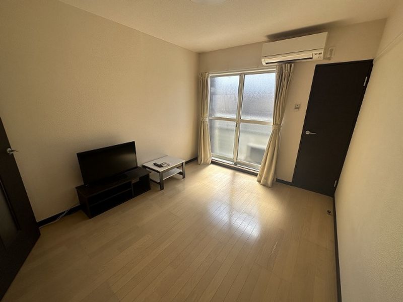 LEONEXT Sunny Court Nishi Terao Living room