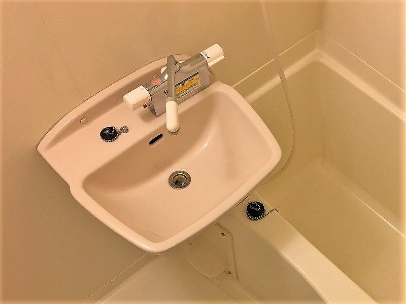 レオパレスアローステージ 洗面台