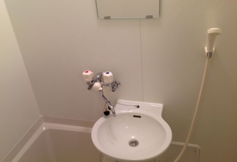 レオパレスフロンティア 洗面台