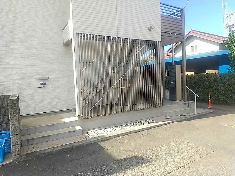 クレイノ凛 エントランス