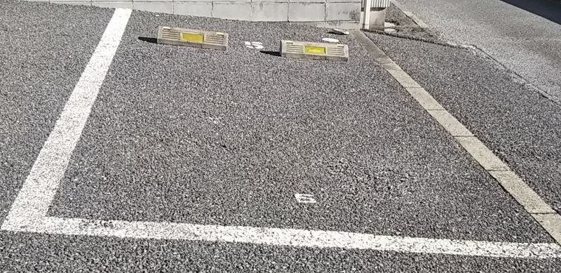 レオパレス富士見 駐車場