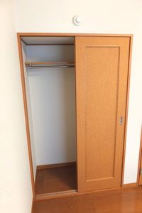 レオパレスパルポート 収納
