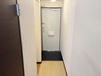 LEONEXT Maison Glycena Entrance