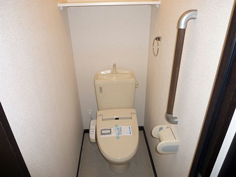 LEONEXT Felicity Takasaka Toilet