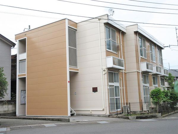 レオパレスとののいり 外観