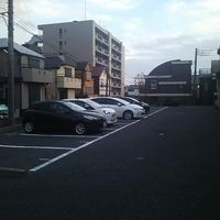 レオパレスマグノーリア 駐車場