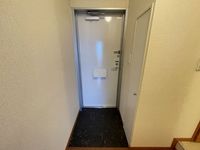 leopalace Riviere II 玄关