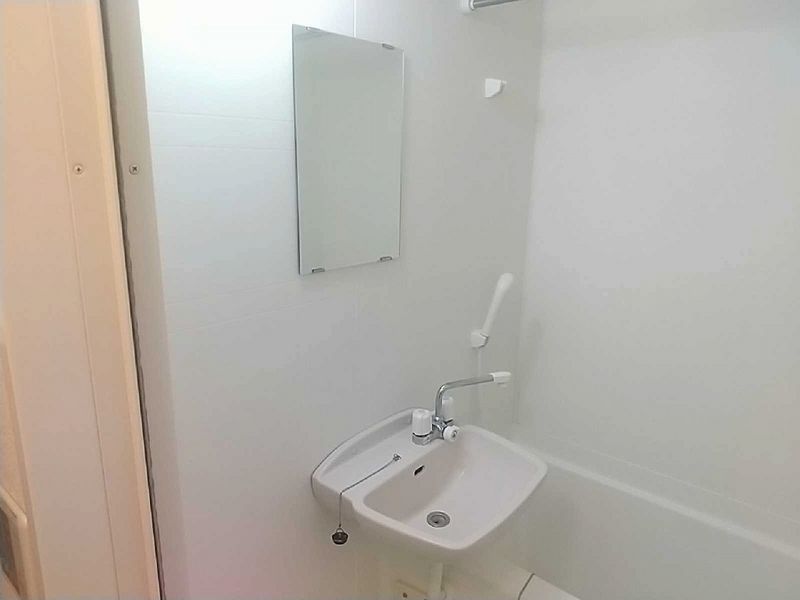 レオパレスカトレア 洗面台
