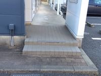 レオパレスウィン エントランス
