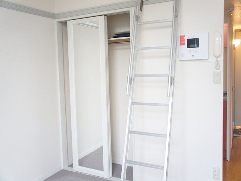 レオパレスどるちぇ 収納
