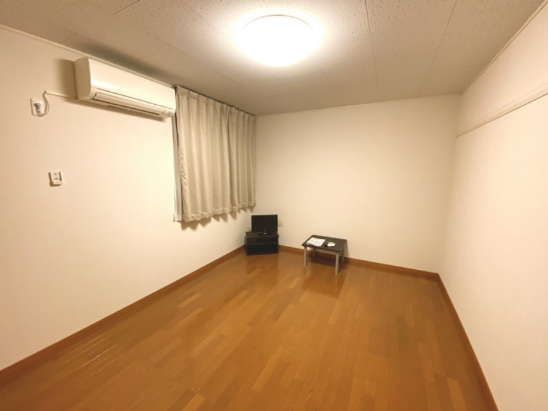 レオパレススターポート３１ 居間