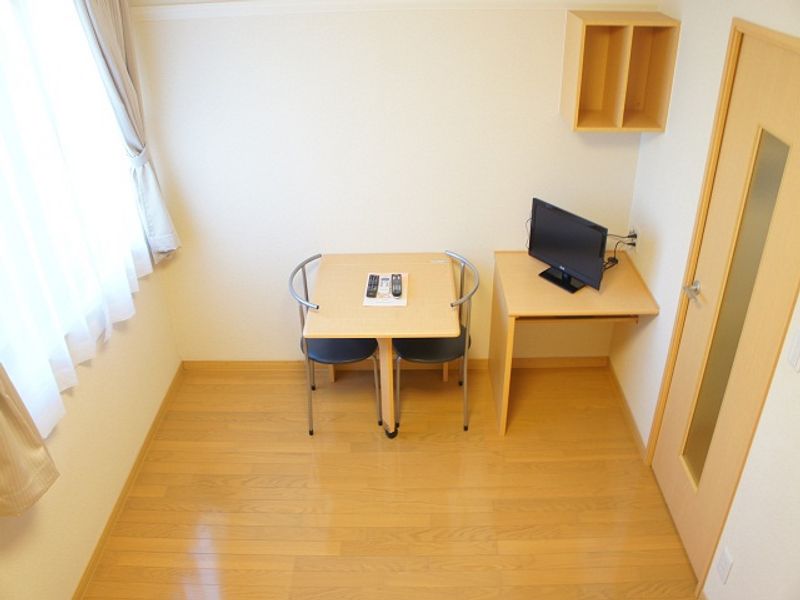 レオネクストＨＡＪＩＭＥ　Ⅱ 居間