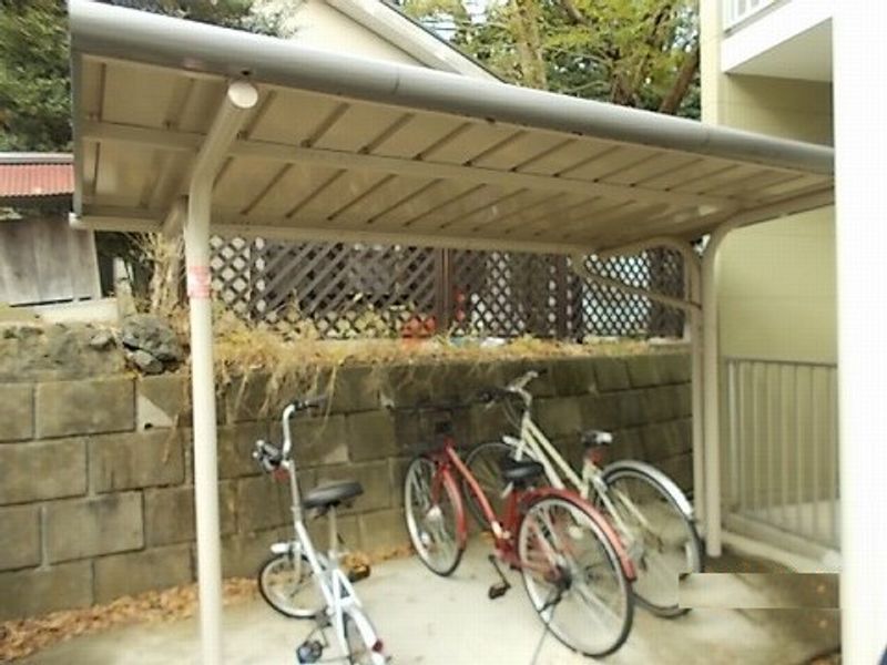 レオパレス八坂 共用部分
