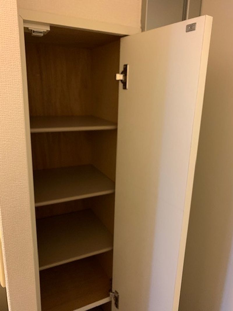 レオパレススプルース鳴尾 玄関