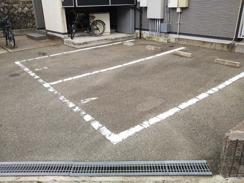レオパレス大幸 駐車場