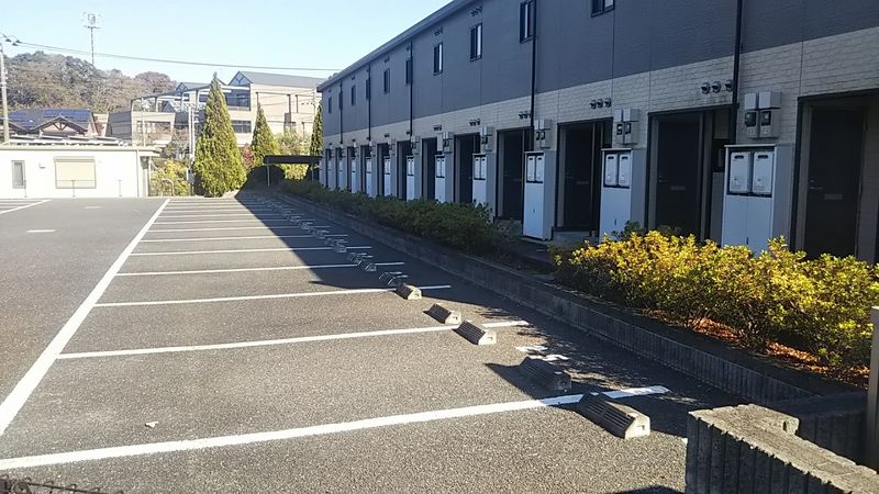 レオパレス橋戸 駐車場