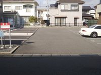 レオパレスフジサキⅢ 駐車場
