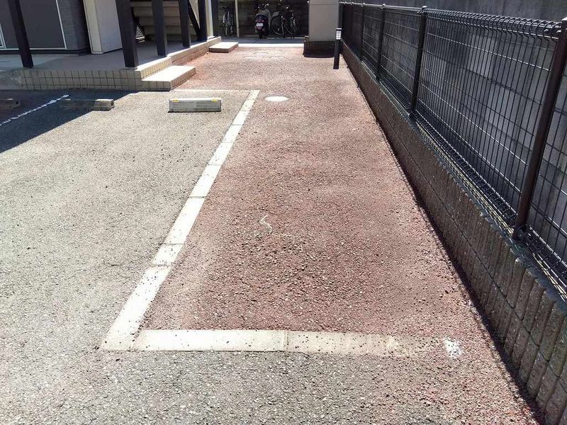 レオパレス中久Ⅱ エントランス