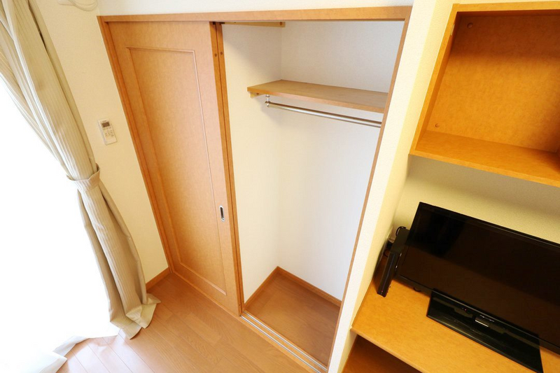 レオパレスリッツ 収納