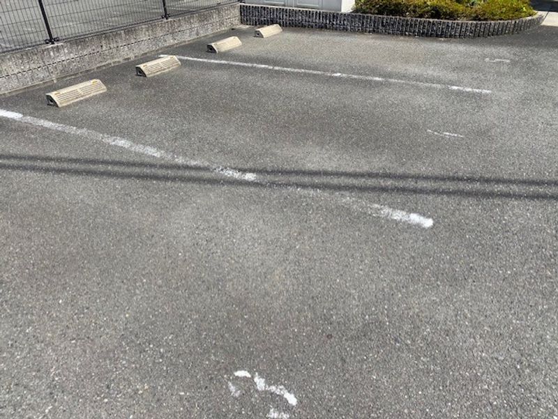 レオパレスステュディオ箕面Ⅰ 駐車場