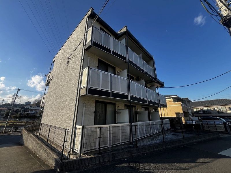 レオパレスコスモス 外観