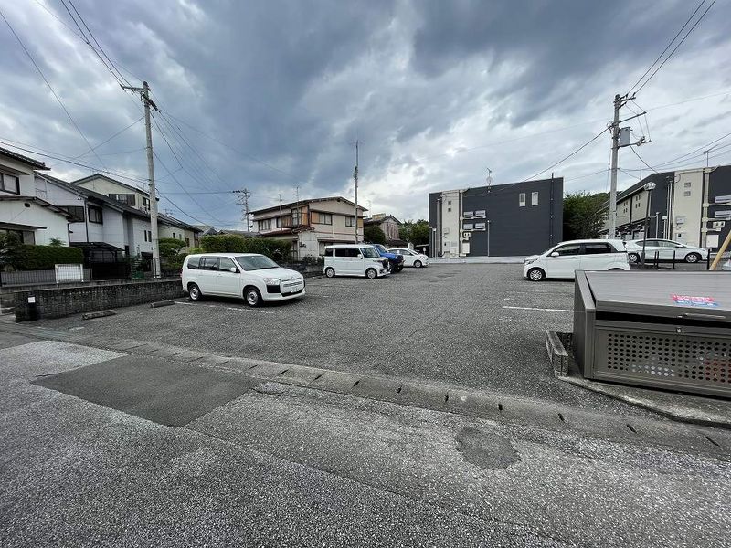 レオネクストＳｎｏｗＤｒｏｐ 駐車場