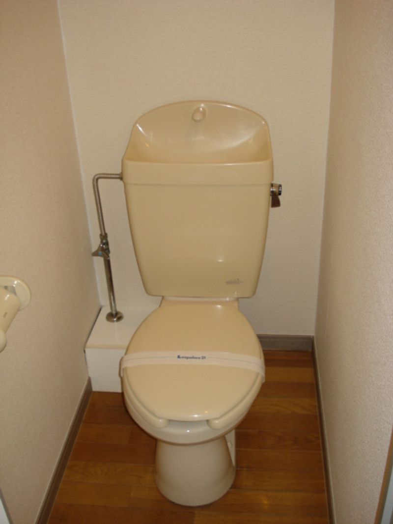 レオパレス忠雅Ⅱ トイレ
