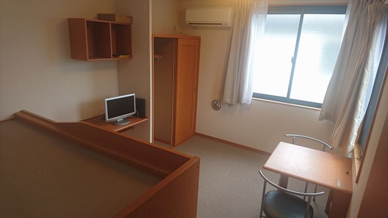 レオパレスシスメゾン 居間
