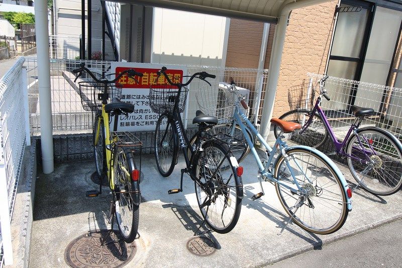 レオパレスＥＳＳＯＲ湯築 共用部分