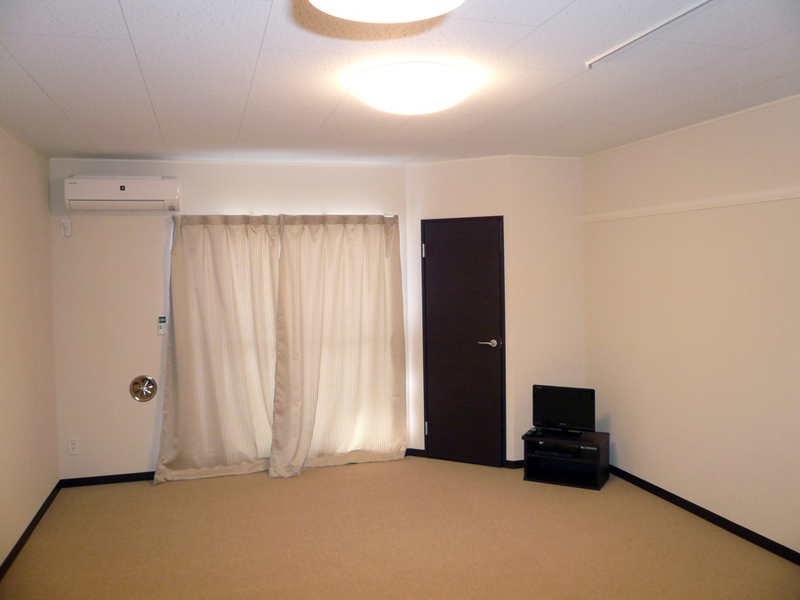 レオネクストＡＫＵＲＡ６ 居間